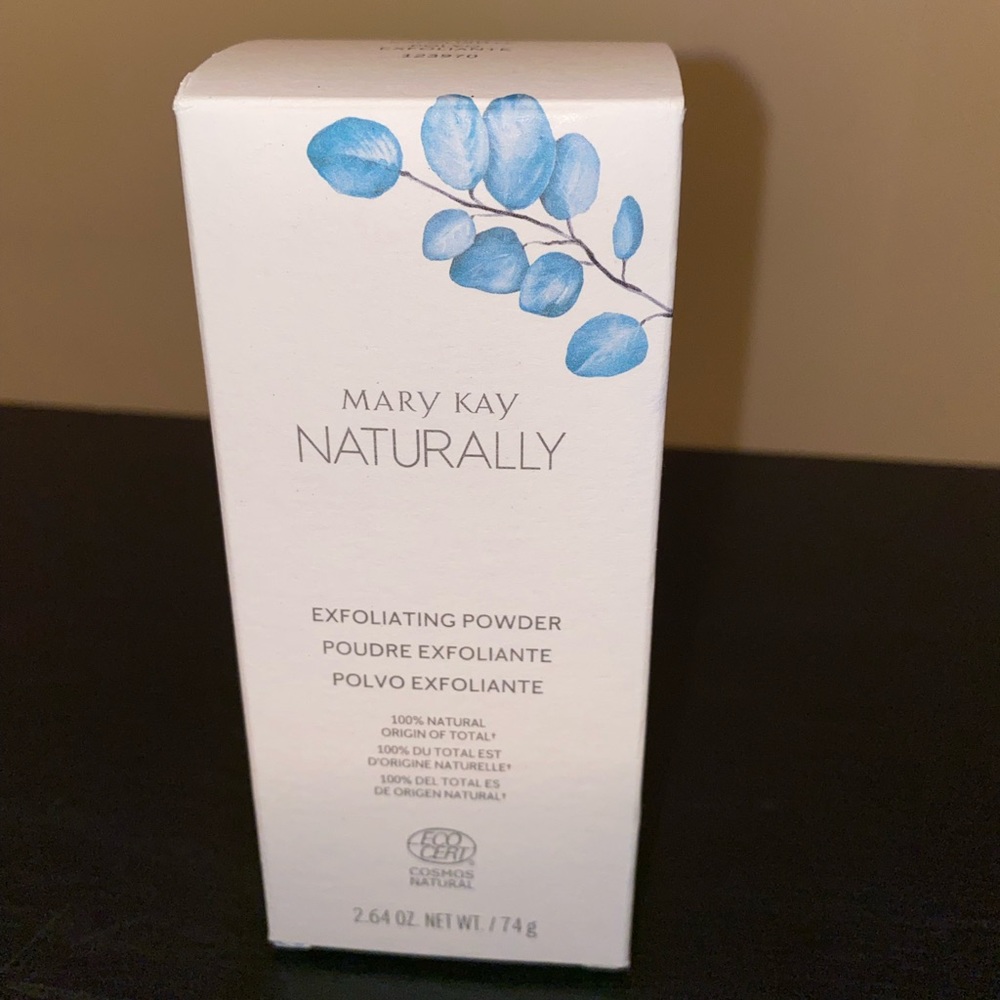 Mary Kay Naturally Exfoliating Powder - Picture 2 of 4